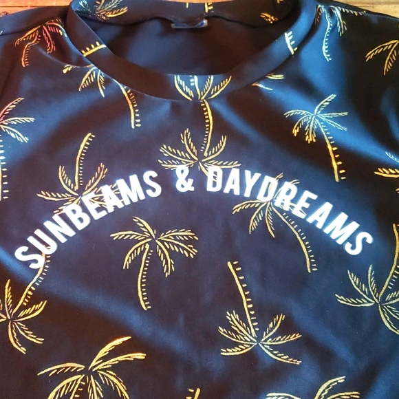 3/$25 Old Navy Rashguard - Picture 3 of 3